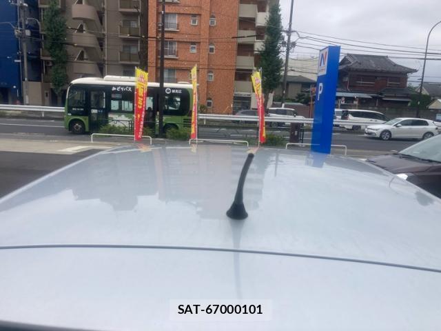 VolksWagen UP! 2012-11 8855865-12