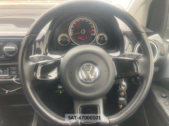 VolksWagen UP! 2012-11 8855865-17