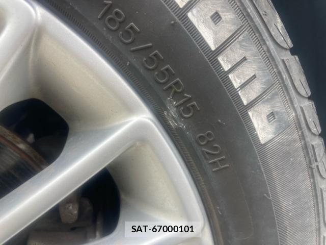VolksWagen UP! 2012-11 8855865-2