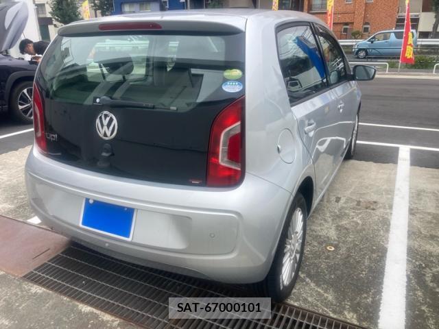 VolksWagen UP! 2012-11 8855865-3