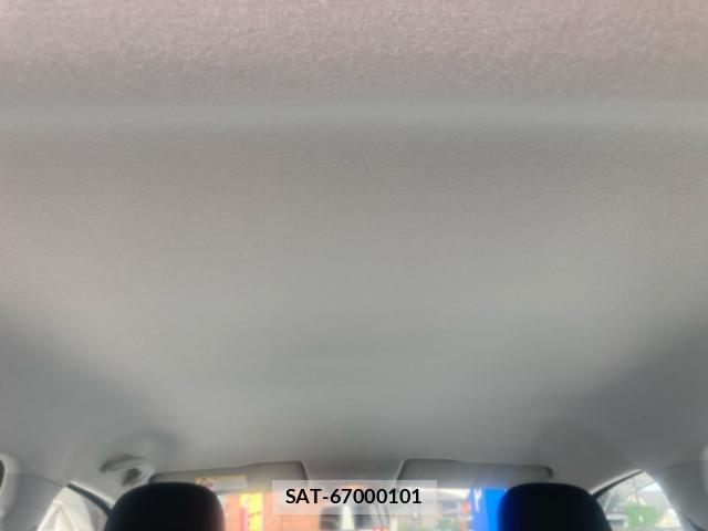 VolksWagen UP! 2012-11 8855865-7