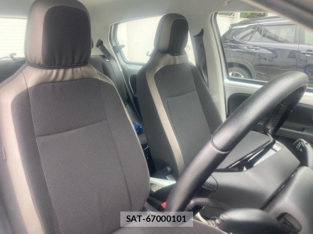 VolksWagen UP! 2012-11 8855865-9