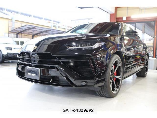Lamborghini URUS 2024-05 8854501-10