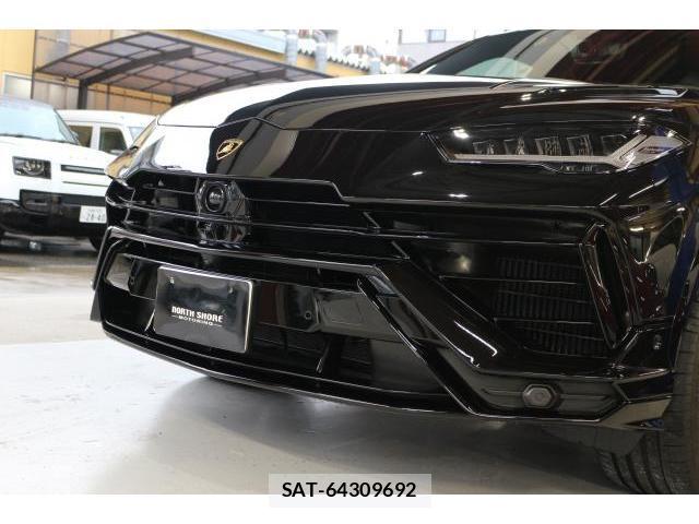Lamborghini URUS 2024-05 8854501-11