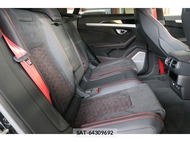 Lamborghini URUS 2024-05 8854501-6