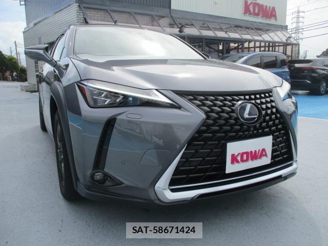 Lexus UX 2019-11 8854858-0