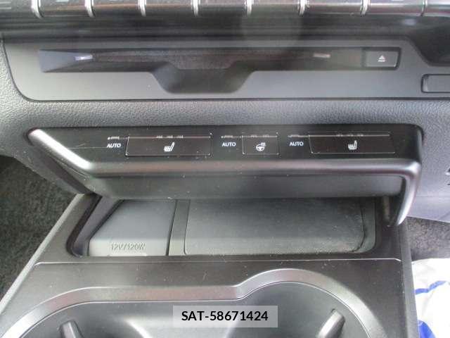 Lexus UX 2019-11 8854858-14