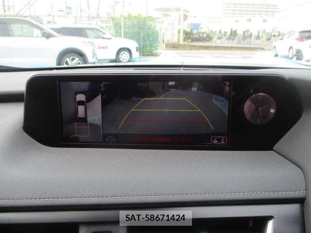 Lexus UX 2019-11 8854858-17