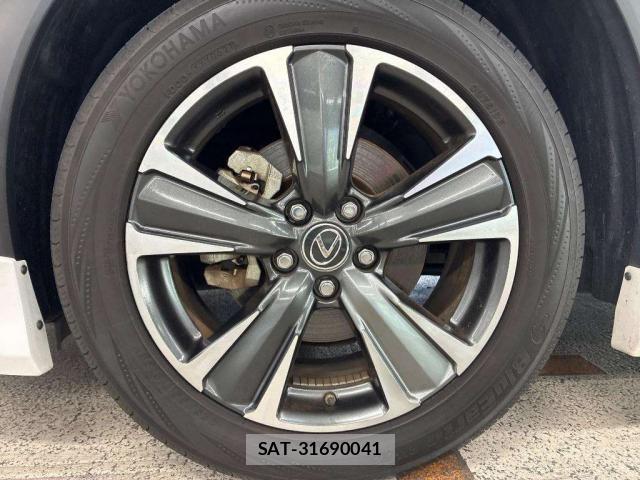Lexus UX 2019-10 8855481-6
