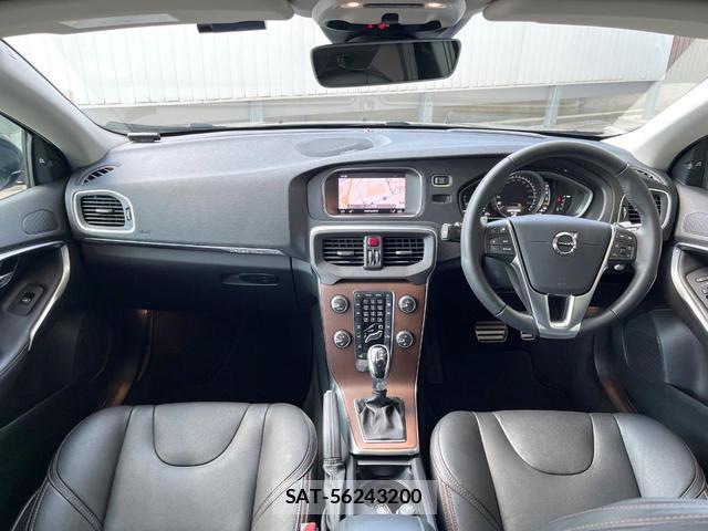 Volvo V40 2019-12 8853859-1