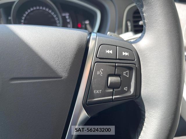 Volvo V40 2019-12 8853859-13