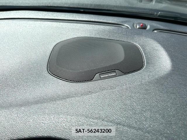 Volvo V40 2019-12 8853859-5