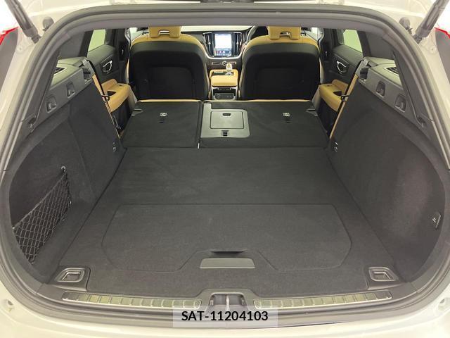 Volvo V60 2024-05 8853853-13