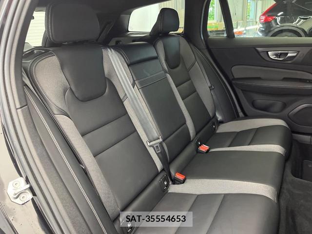 Volvo V60 2021-10 8853854-12