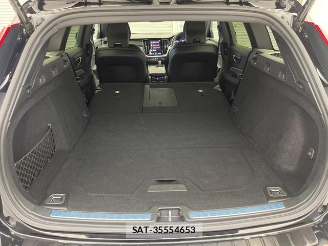 Volvo V60 2021-10 8853854-13