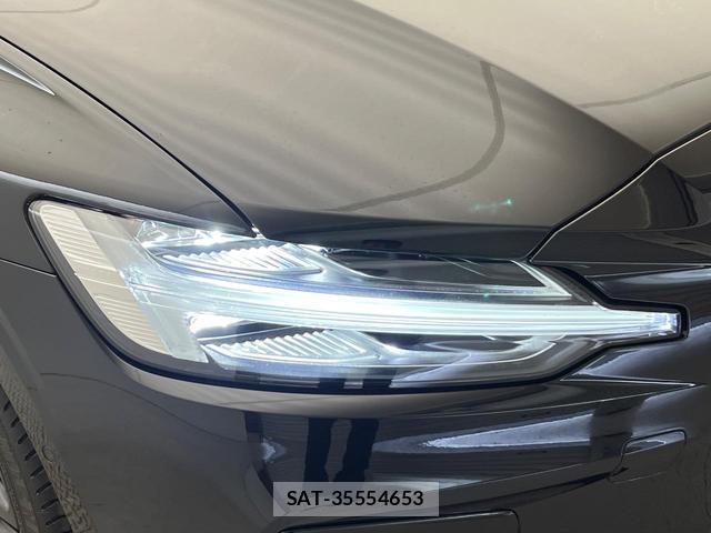 Volvo V60 2021-10 8853854-14