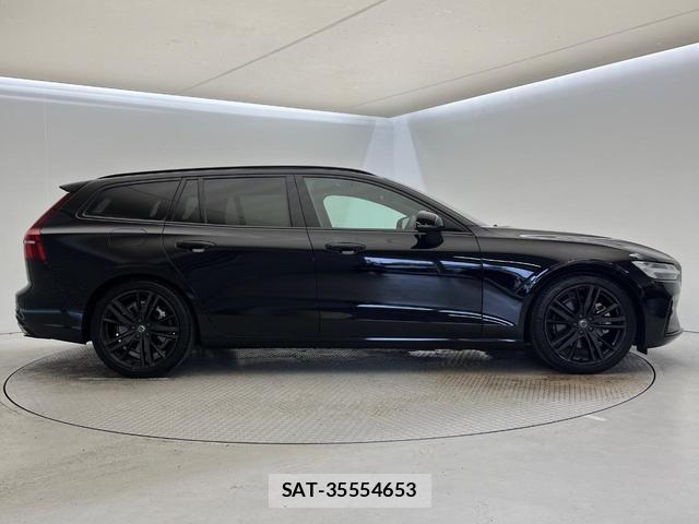 Volvo V60 2021-10 8853854-17