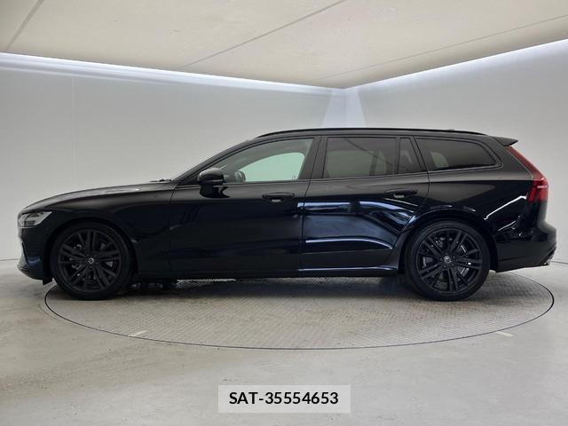 Volvo V60 2021-10 8853854-19