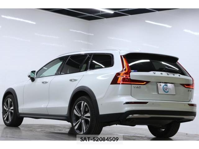 Volvo V60 2022-09 8854327-1