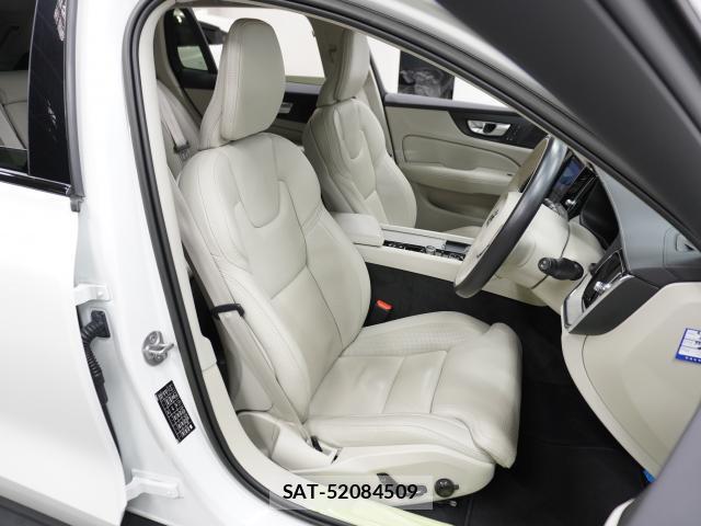 Volvo V60 2022-09 8854327-12