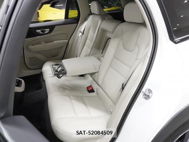 Volvo V60 2022-09 8854327-14