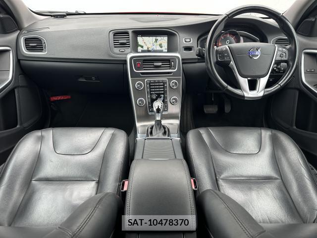 Volvo V60 2015-07 8854462-1