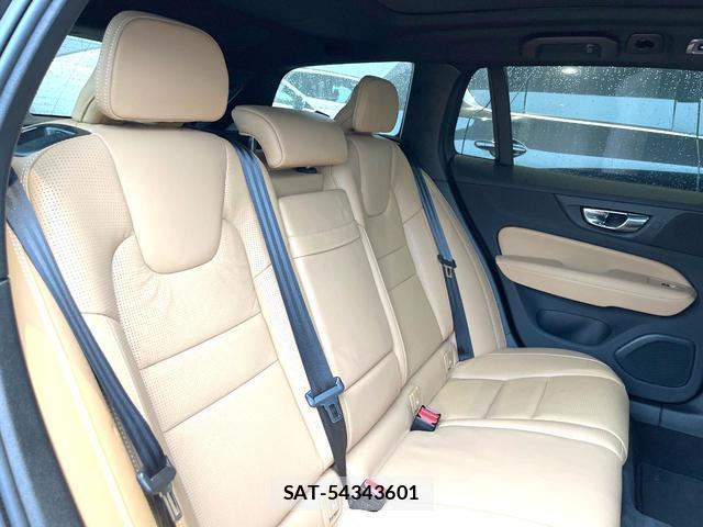 Volvo V60 2019-06 8854842-12