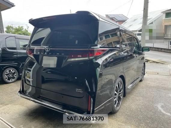 Toyota VELLFIRE 2024-03 8855383-12