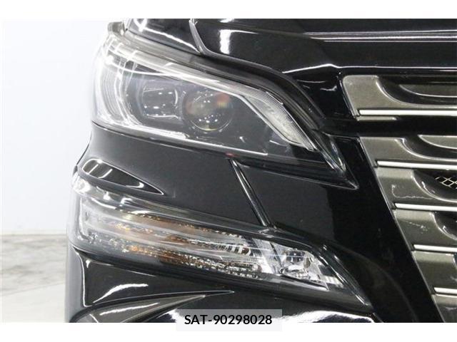Toyota VELLFIRE 2017-08 8854846-11