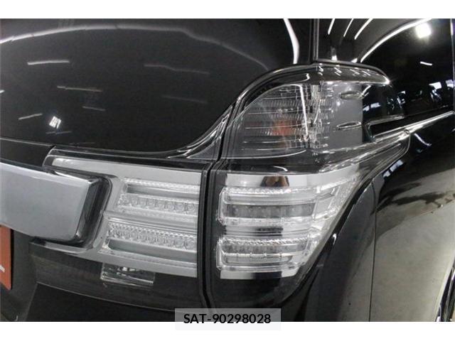 Toyota VELLFIRE 2017-08 8854846-18