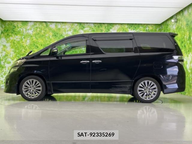 Toyota VELLFIRE 2013-02 8855212-1