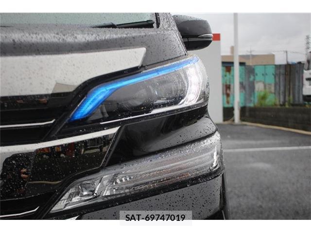 Toyota VELLFIRE 2017-07 8855603-11
