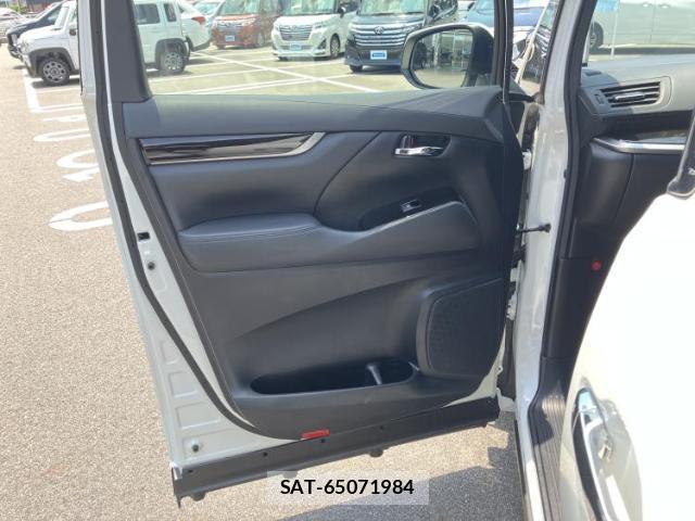 Toyota VELLFIRE 2017-08 8855702-5