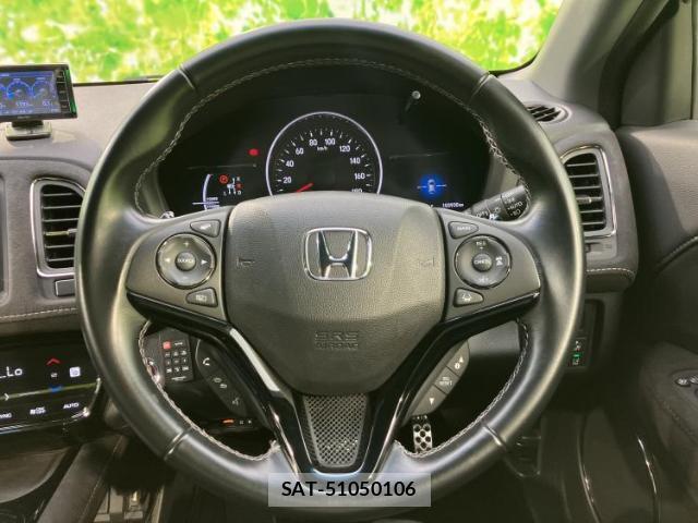 Honda VEZEL 2017-01 8853887-15