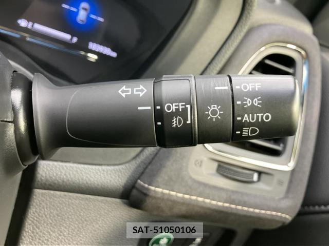 Honda VEZEL 2017-01 8853887-16