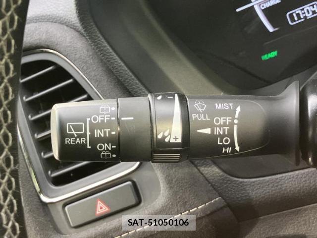 Honda VEZEL 2017-01 8853887-17