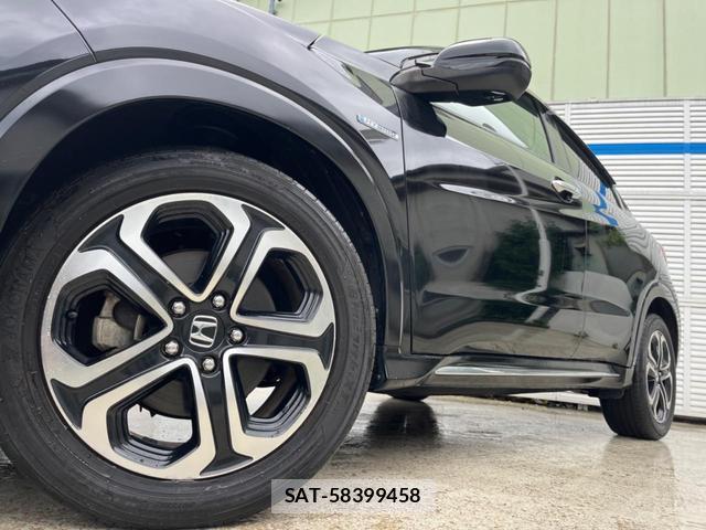 Honda VEZEL 2016-05 8853911-13
