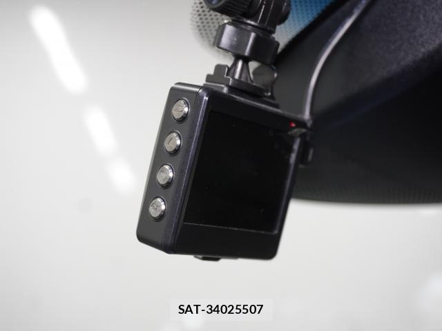 Honda VEZEL 2018-10 8854326-14