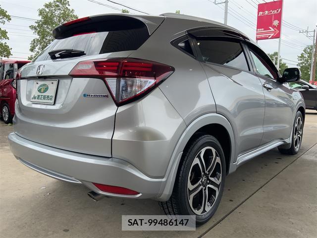 Honda VEZEL 2016-03 8854390-6