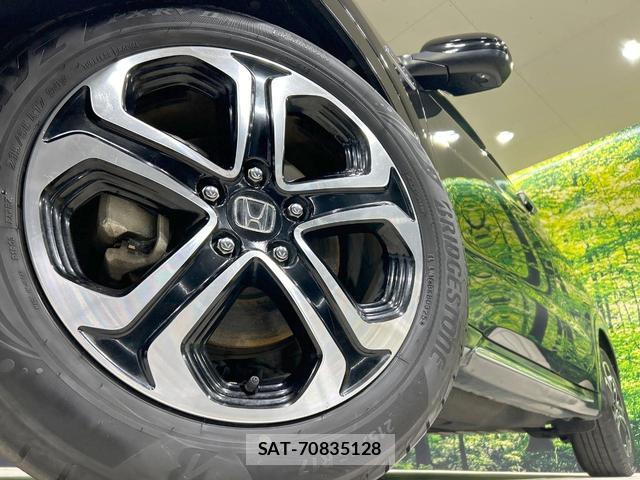 Honda VEZEL 2019-05 8854714-12