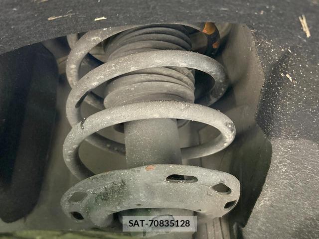Honda VEZEL 2019-05 8854714-19