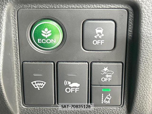 Honda VEZEL 2019-05 8854714-4