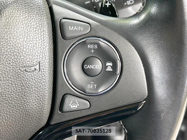Honda VEZEL 2019-05 8854714-5