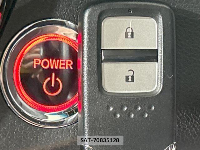 Honda VEZEL 2019-05 8854714-6