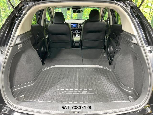 Honda VEZEL 2019-05 8854714-9