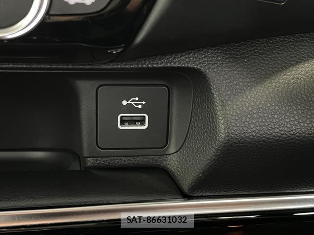 Honda VEZEL 2021-07 8854792-17