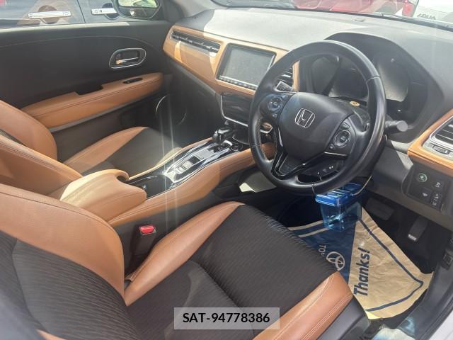 Honda VEZEL 2021-04 8856154-8