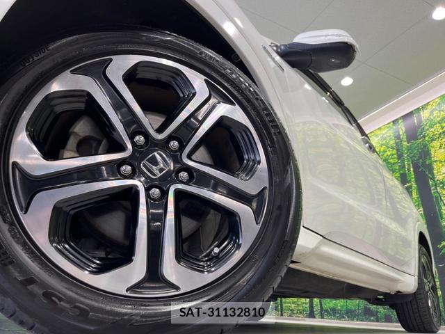 Honda VEZEL 2015-01 8856596-12