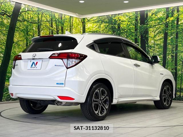 Honda VEZEL 2015-01 8856596-16