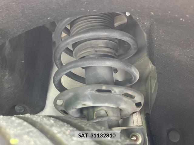 Honda VEZEL 2015-01 8856596-19